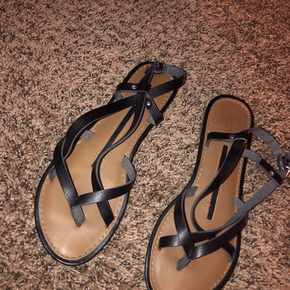 Sandal Bundle - Picture 2 of 2